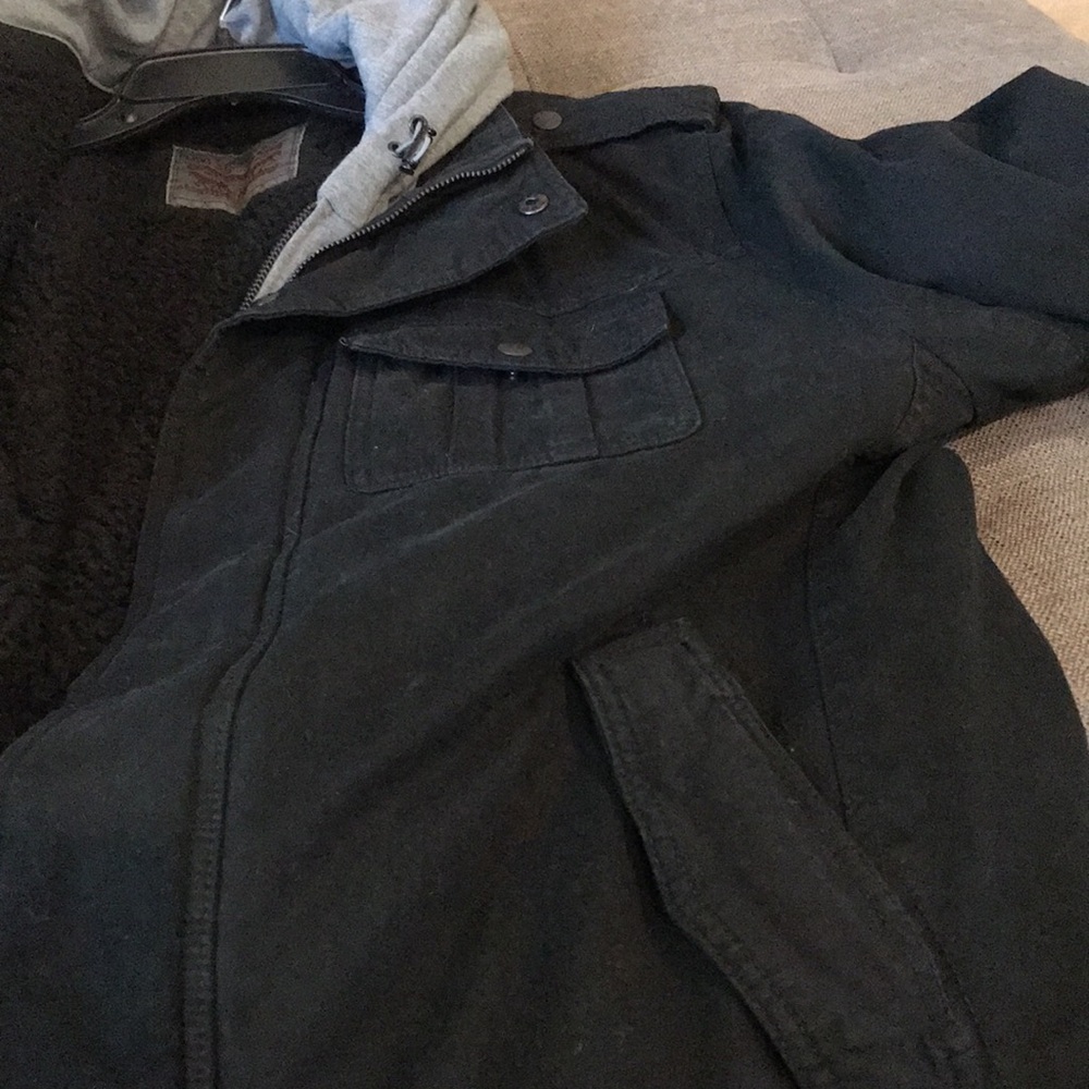 Levi’s jacket - Picture 8 of 10
